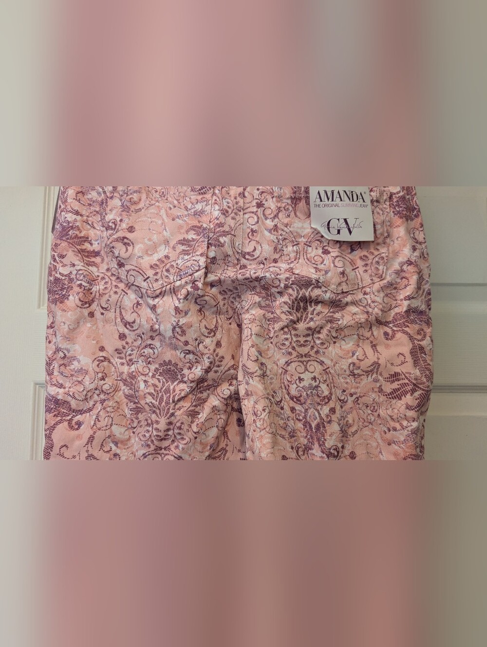NEW Gloria Vanderbillt Amanda Slimming Jean Women's Rosy Pink Roman Scrolls NWT! - Picture 12 of 16